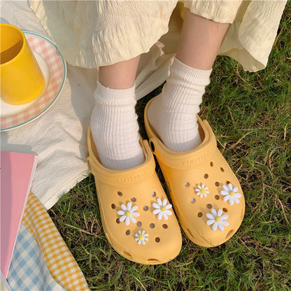 Nurse Hole Shoes Tide Baotou Summer Non-slip Small Flowers Flat Outdoor Beach Couple Slippers